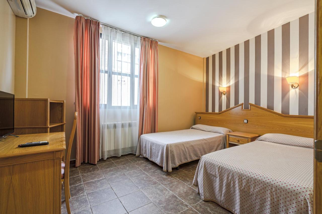 Hostal Don Juan Meco Exteriér fotografie